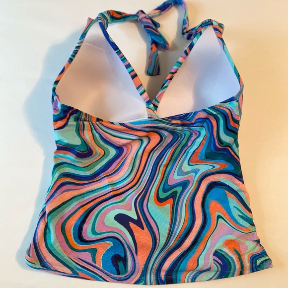 La Blanca Printed
Crystal Cove Goddess
Halter Tankini Top - Picture 2 of 6